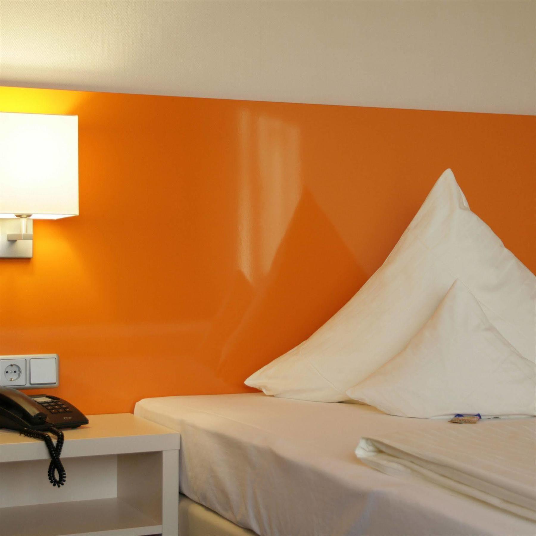 Stadt-Gut-Hotel Filderhotel Ostfildern Dış mekan fotoğraf