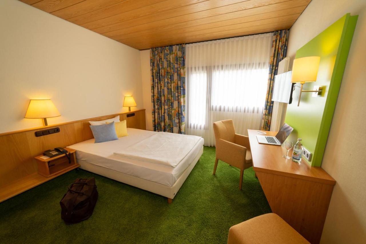 Stadt-Gut-Hotel Filderhotel Ostfildern Dış mekan fotoğraf